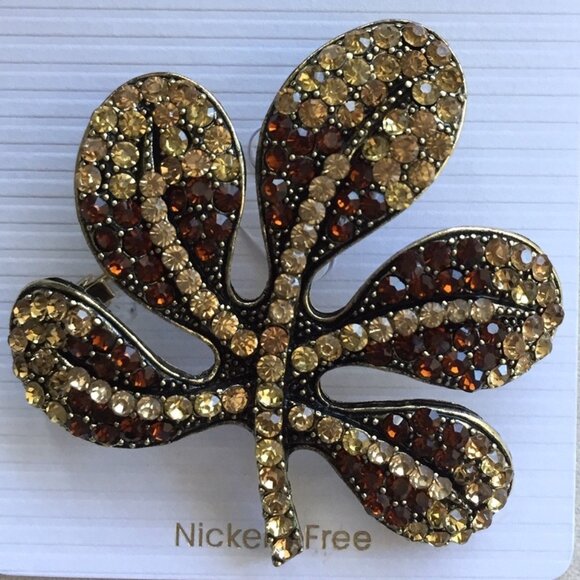 BEAUTIFUL BROOCH WITH CRYSTALS - Picture 1 of 2
